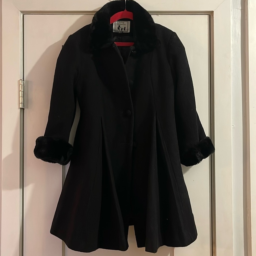 Trilogi collection girls black winter coat. Excellent condition!